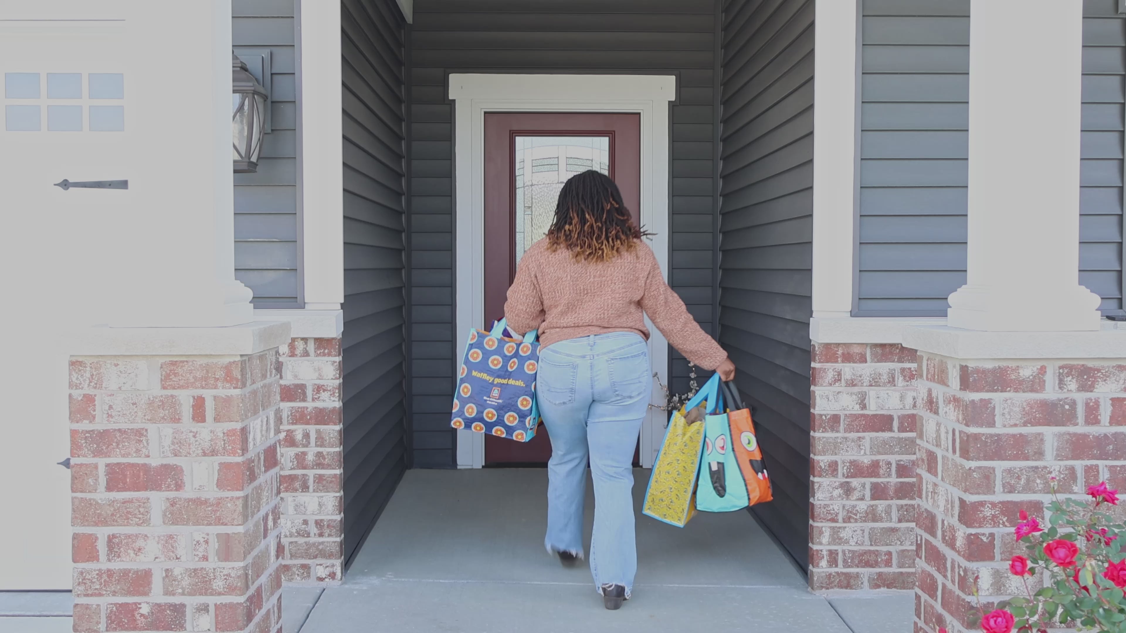 Load video: Home State Silhouette Engraved Door Kick Plate - Personalized Entrance Protection